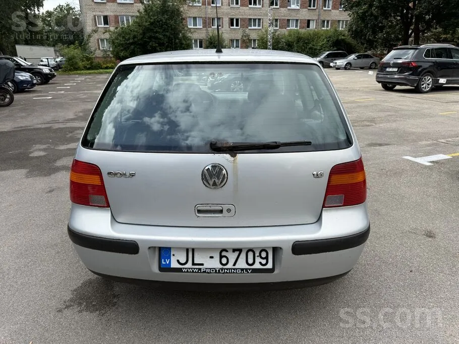 Volkswagen Golf 1998 photo 3