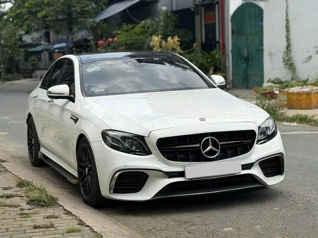 Mercedes-Benz E-Class 2016 photo 2
