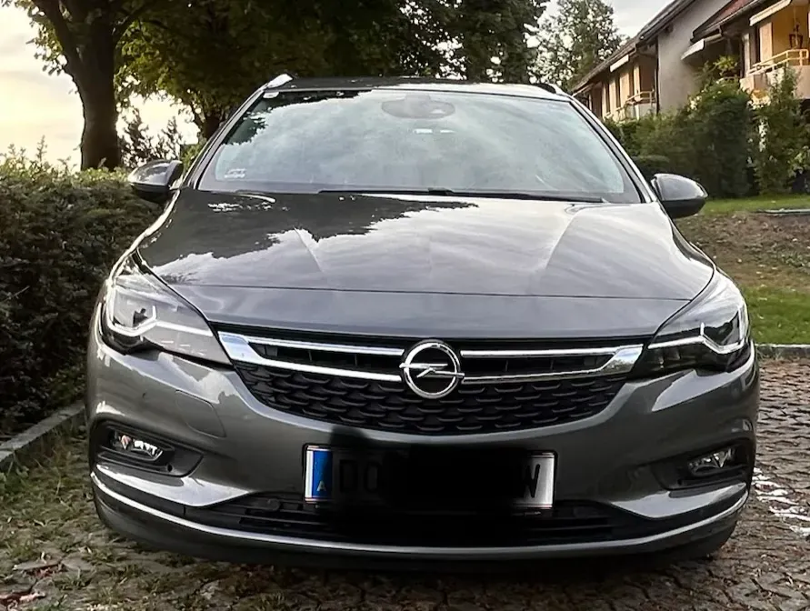 Opel Astra 2018 photo 3