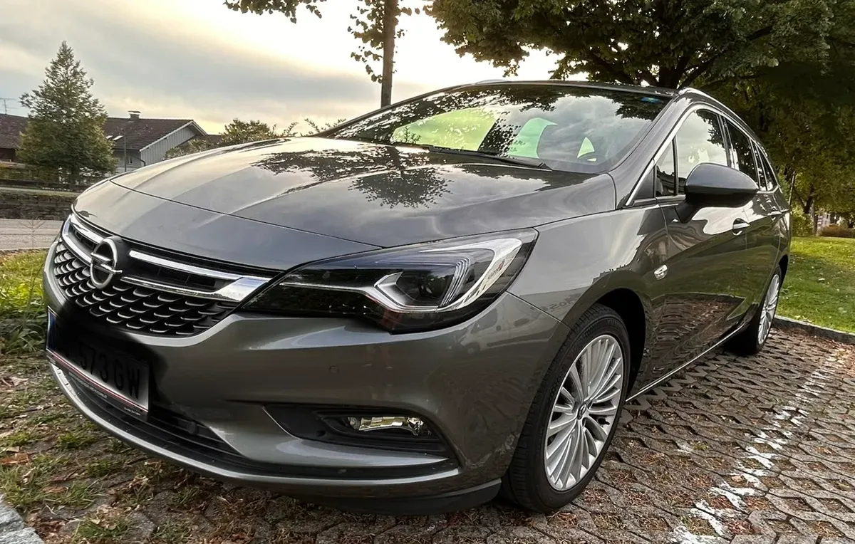 Opel Astra 2018 photo 2