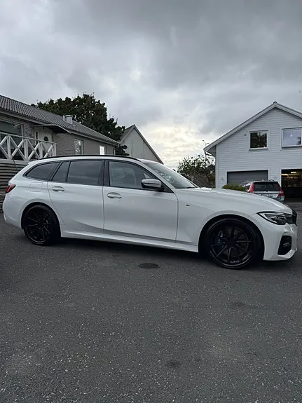 BMW 330E 2021 photo 2