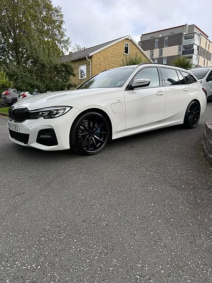 BMW 330E 2021 photo 4