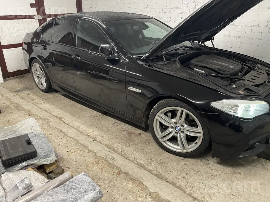 BMW 530 2011 photo 3