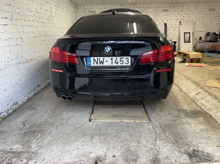 BMW 530 2011 photo 4