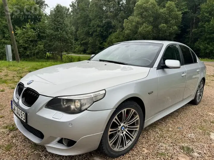 BMW 530