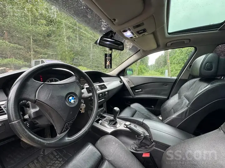 BMW 530 2004 photo 4