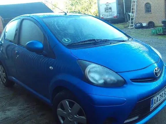 Toyota Aygo 2012 photo 2