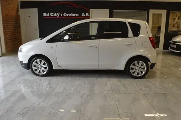 Mitsubishi Colt 2011 photo 3