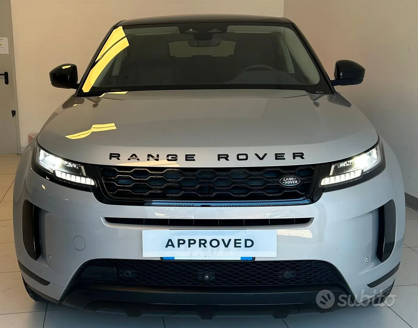 Land Rover Range Rover Evoque 2021 photo 2