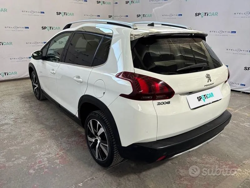 Peugeot 2008 2019 photo 3