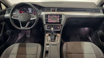 Volkswagen Passat 2024 photo 3