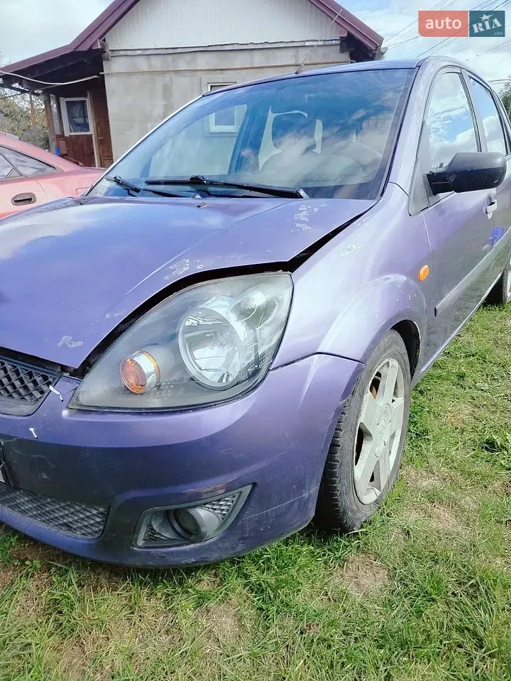Ford Fiesta 2008 photo 2