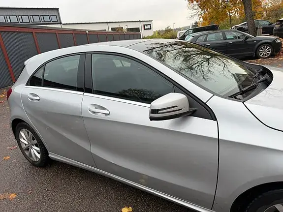 Mercedes-Benz A 180 2013 photo 3