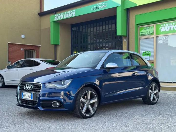 Audi A1 2012 photo 2