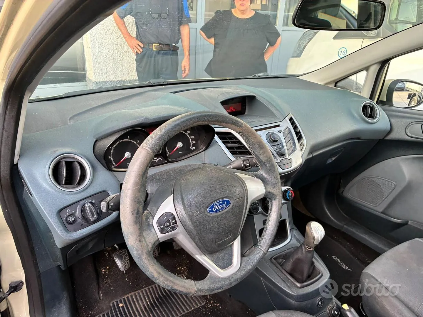 Ford Fiesta 2009 photo 2