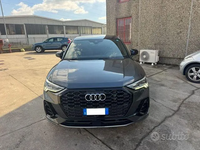 Audi Q3 2021 photo 5