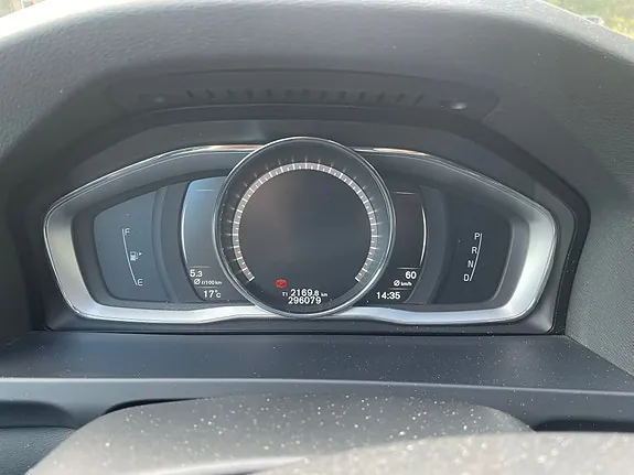 Volvo V60 Cross Country 2017 photo 5