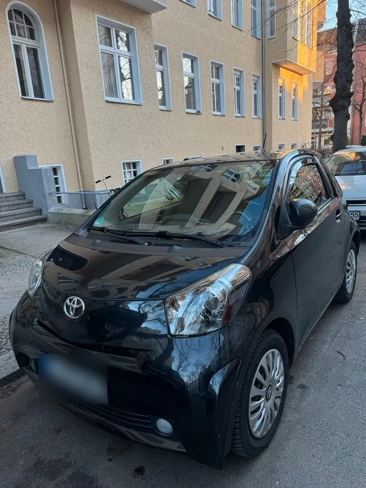 Toyota Iq