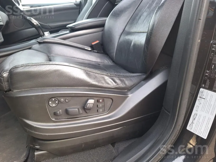 BMW X5 2010 photo 5