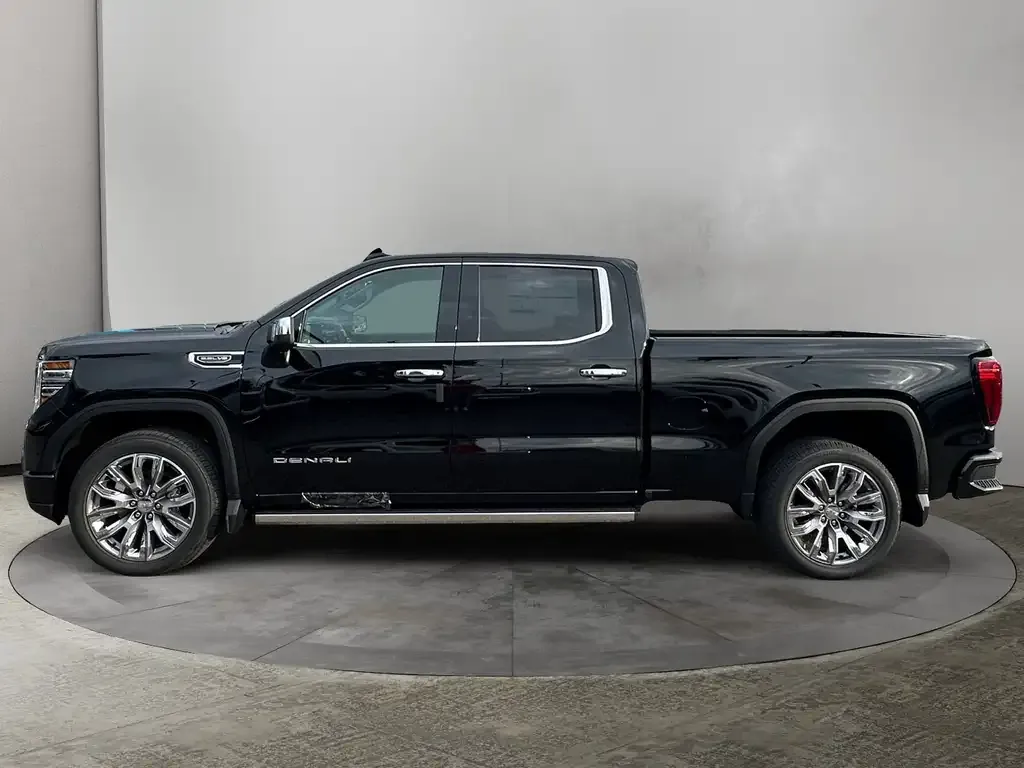 GMC Sierra 1500 2026 photo 2