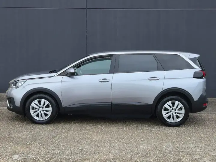 Peugeot 5008 2019 photo 2