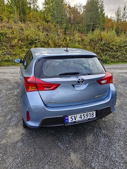 Toyota Auris 2013 photo 4