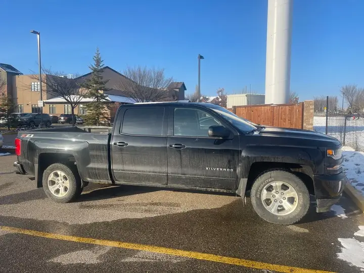 Chevrolet Silverado 1500 2018 photo 3