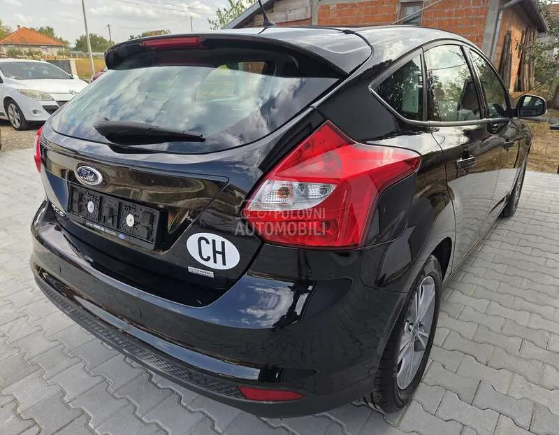 Ford Focus 2013 photo 3