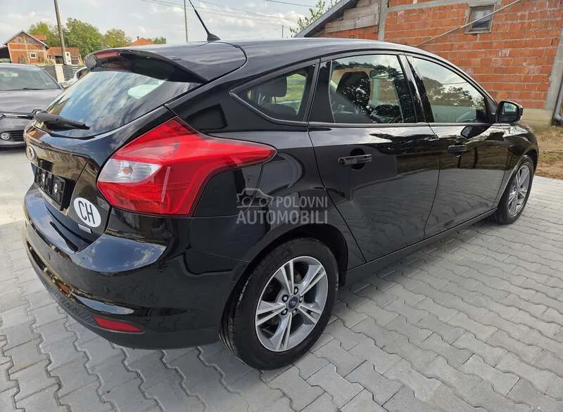 Ford Focus 2013 photo 5