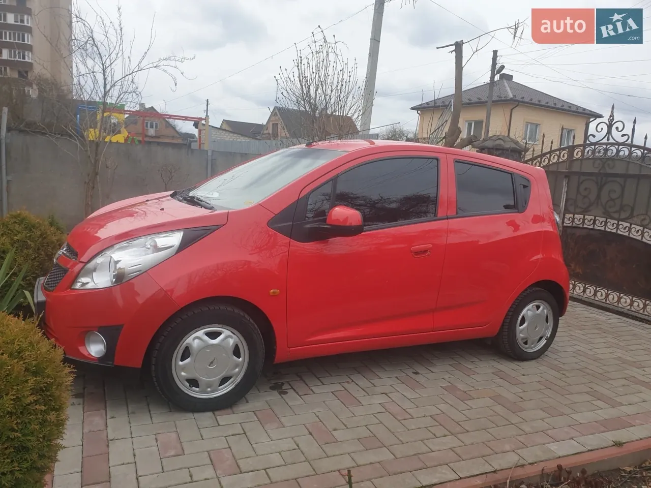 Chevrolet Spark 2011 photo 4