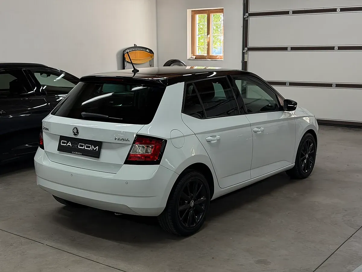 Skoda Fabia 2016 photo 3