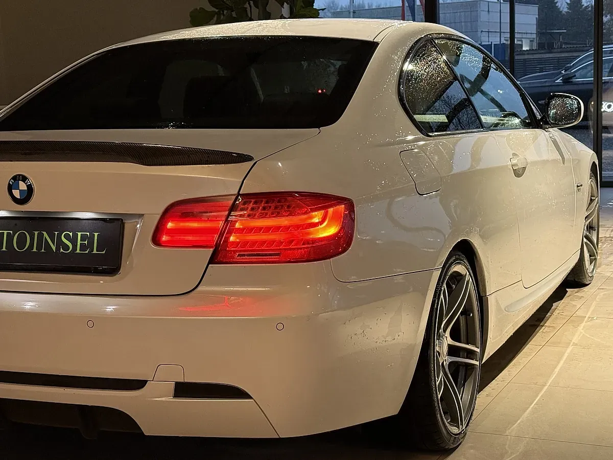 BMW 3Er-Reihe 318I Coupé 2012 photo 5
