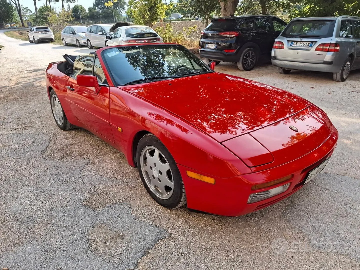 Porsche 944