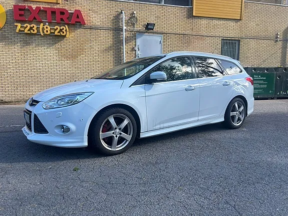 Ford Focus 2014 photo 4