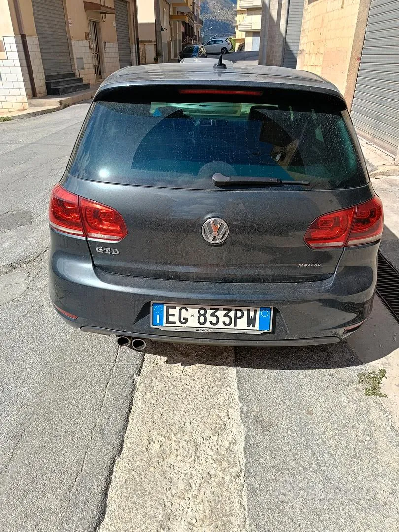 Volkswagen Golf 2011 photo 4