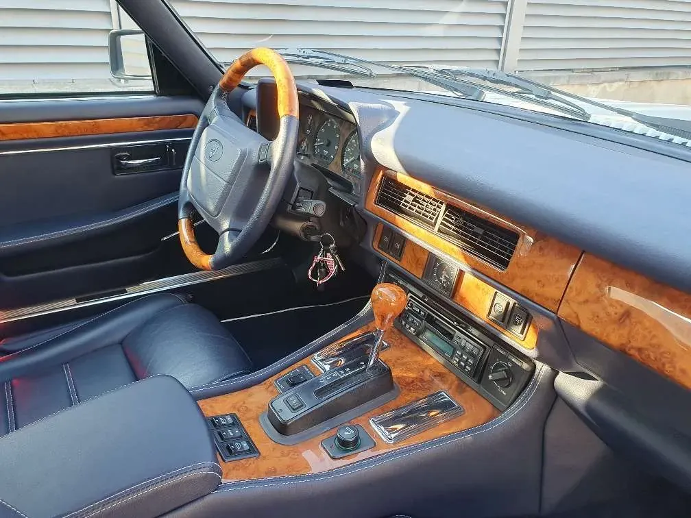 Jaguar Xjs