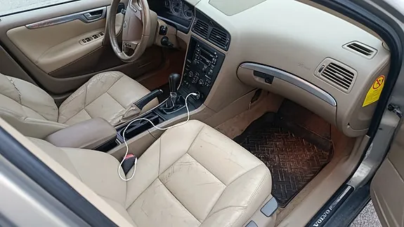 Volvo V70 2004 photo 5