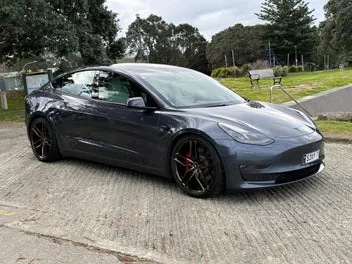 Tesla Model 3 2021 photo 2