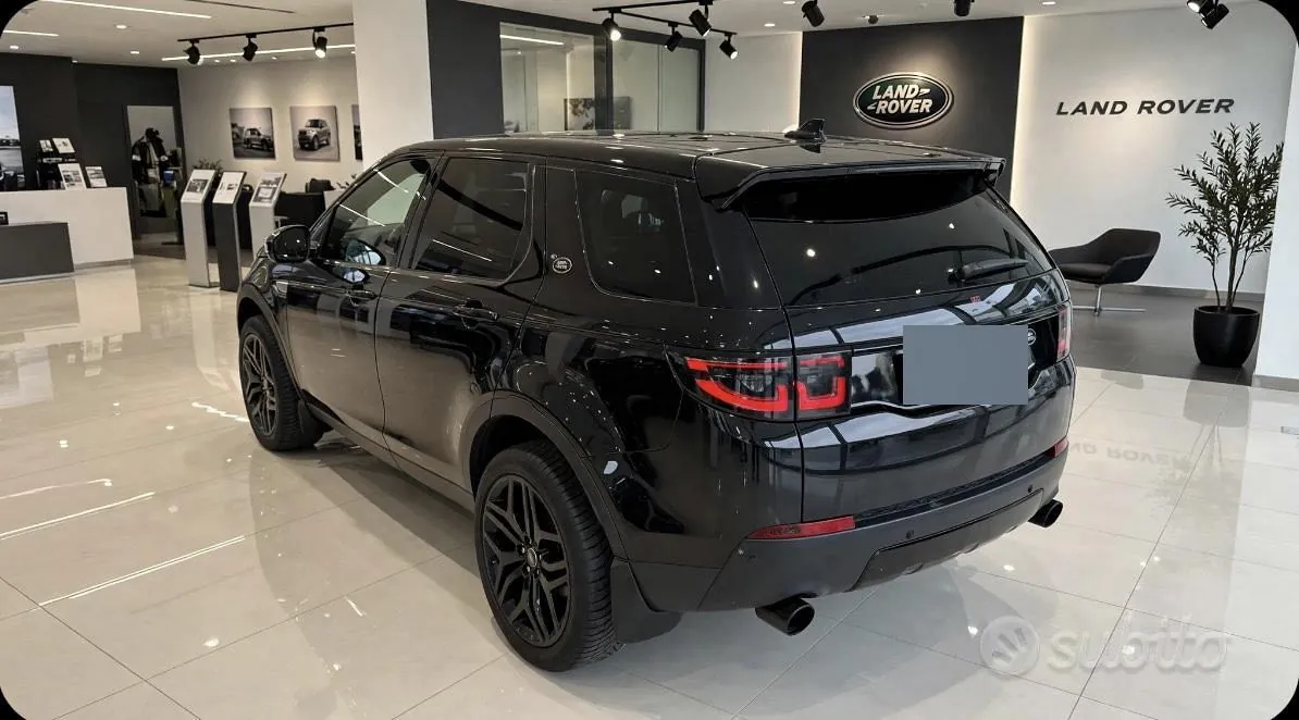Land Rover Discovery Sport 2016 photo 5