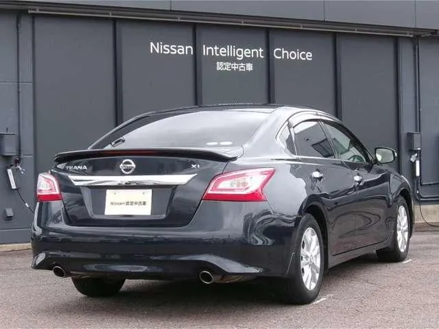 Nissan Tiara 2015 photo 2