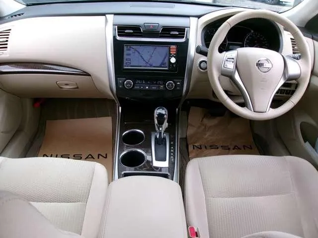 Nissan Tiara 2015 photo 3