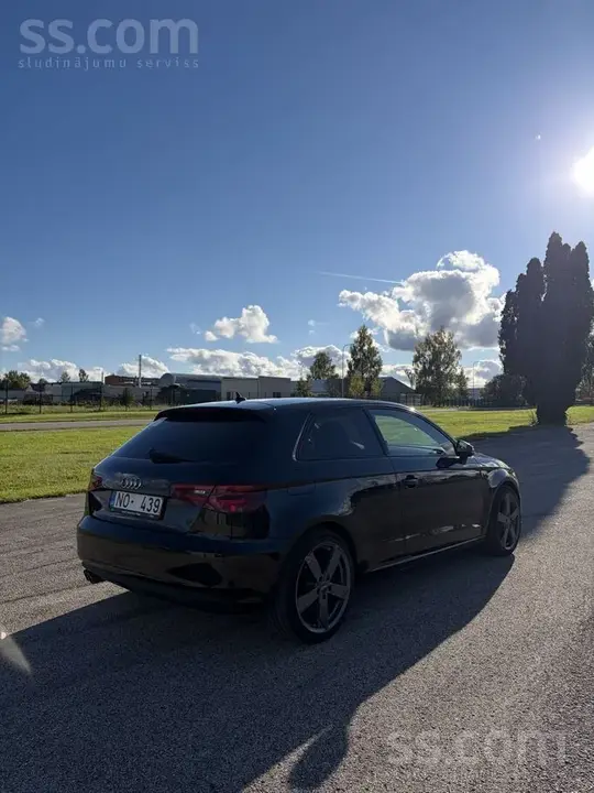 Audi A3 2015 photo 3