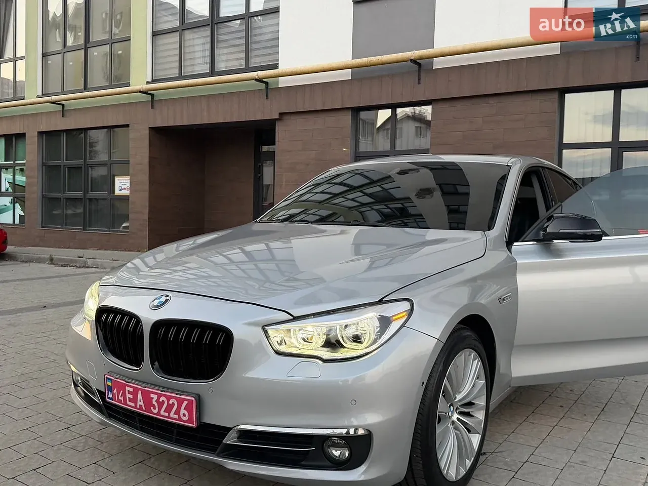 BMW 5 Series Gt 2017 photo 3