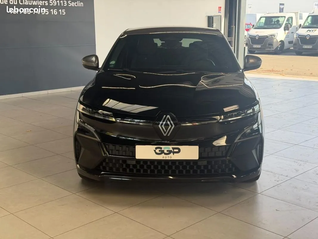 Renault Megane 2023 photo 2