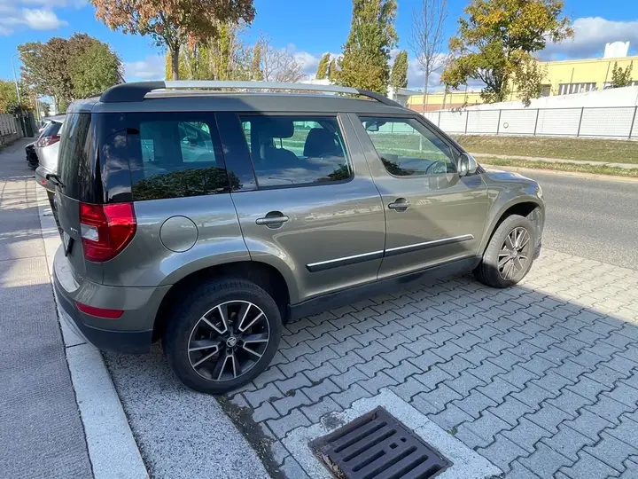 Skoda Yeti 2014 photo 2