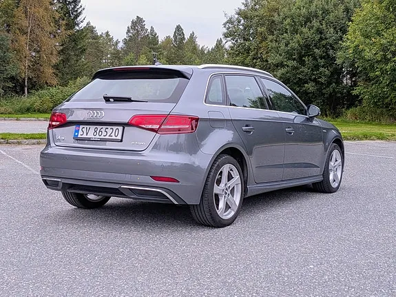 Audi E-Tron 2018 photo 2