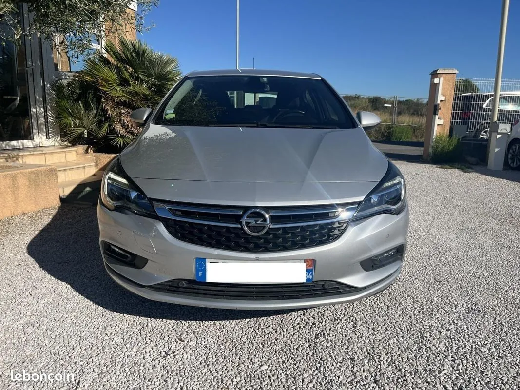 Opel Astra 2018 photo 2