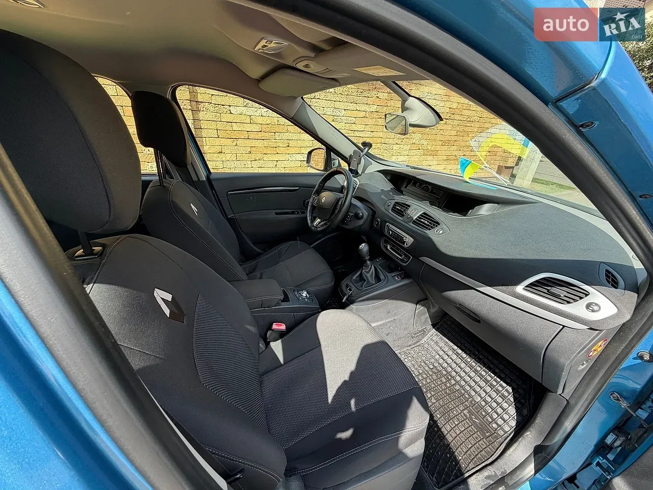 Renault Grand Scenic 2014 photo 5