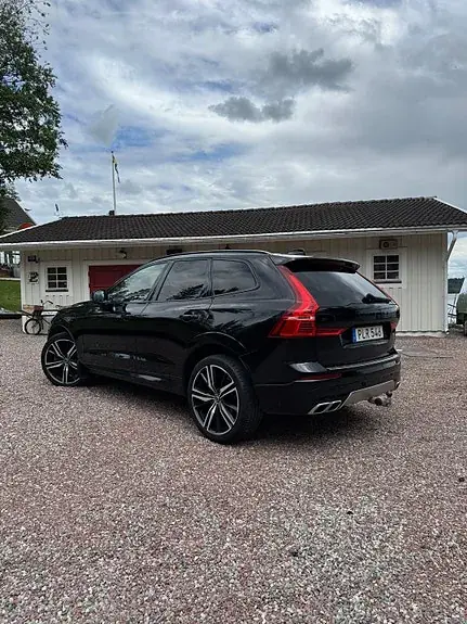 Volvo Xc60 2019 photo 2