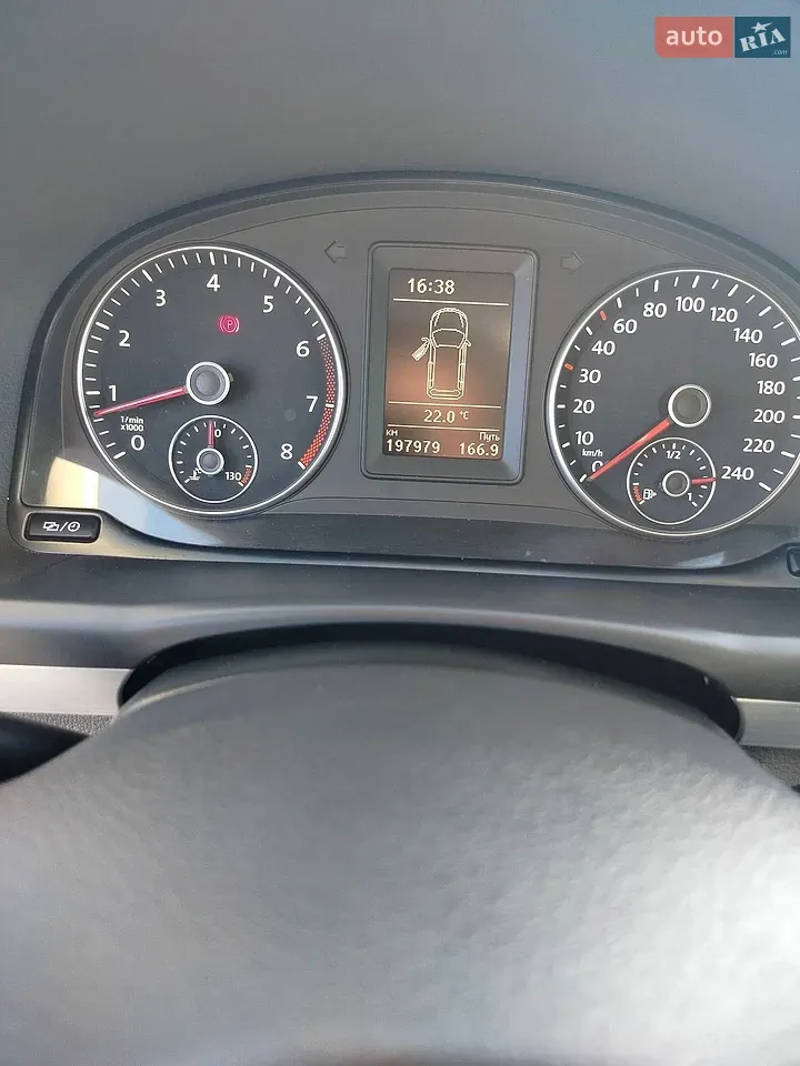 Volkswagen Touran 2014 photo 4